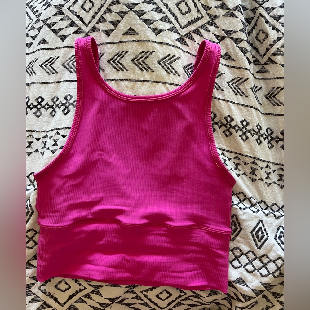 Lululemon power pivot tank